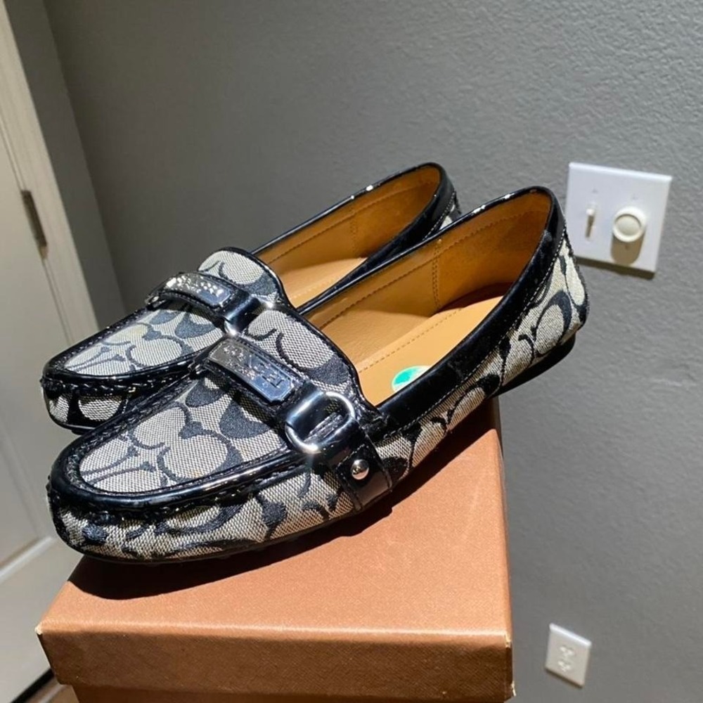 Coach black and white loafers Size 8 - Picture 4 of 8